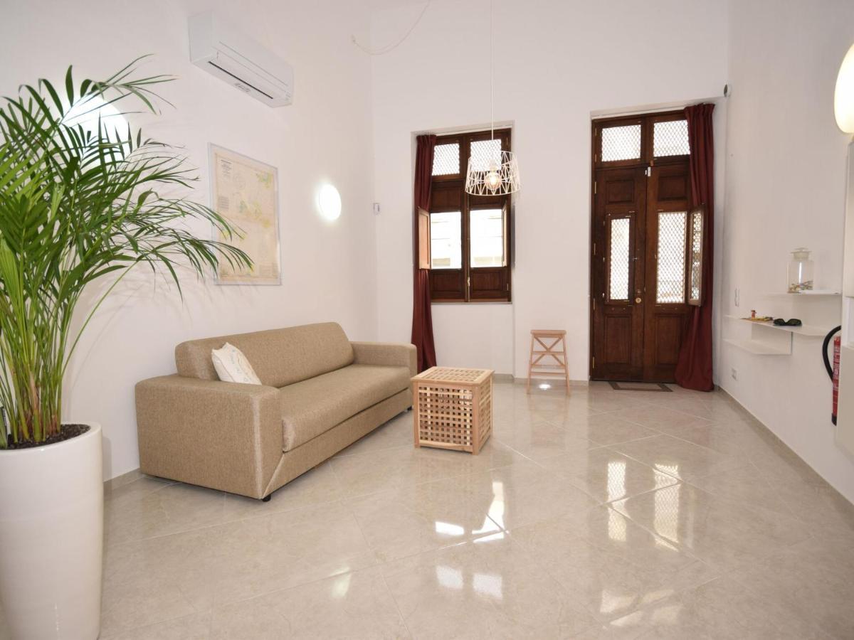 Modern Holiday Home In Olh O With Terrace Olhão Εξωτερικό φωτογραφία